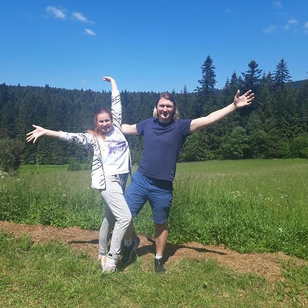 Mystic Forest Hostel Mitrovac Kültér fotó